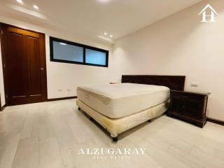 Apartamento Semiamueblado - a Metros de Futeca Zona 14 — Apartamento en Alquiler en Zona 14, Guatemala, Ciudad — miniatura 6 de 13