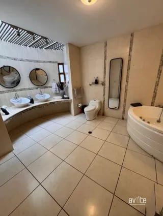 Bosques de Linda Villa, zona 7, casa en venta Q2,950,000 más impuestos negociables — Casa en Venta en Zona 7, Guatemala, Ciudad — miniatura 5 de 11