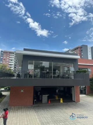 Apartamento en Renta, Zona 14 — Apartamento en Alquiler en Zona 14, Guatemala, Ciudad — miniatura 2 de 17