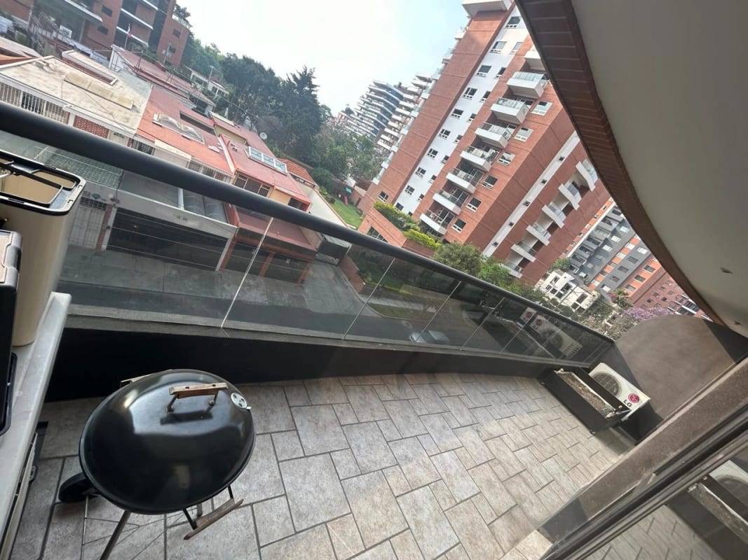 Apartamento amueblado en renta en zona 14 — Apartamento en Alquiler en Zona 14, Guatemala, Ciudad — foto 3 de 17
