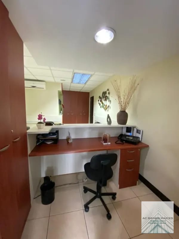 Torino 1 venta de linda oficina — Oficina en Venta en Torino, Zona 10, Guatemala, Ciudad — foto 1 de 7