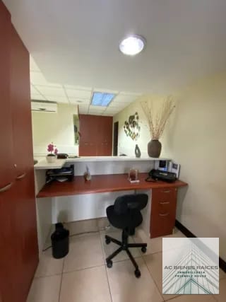 Torino 1 venta de linda oficina — Oficina en Venta en Torino, Zona 10, Guatemala, Ciudad — miniatura 1 de 7