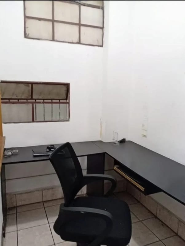 Edificio en RENTA Parte Frontal - Zona 1 — Edificio en Alquiler en Zona 1, Guatemala, Ciudad — foto 3 de 12