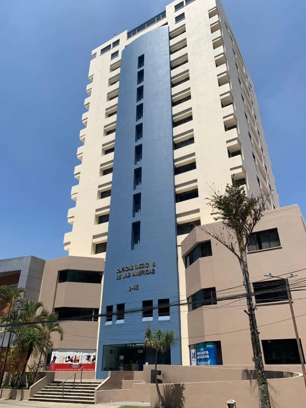 Clinica médica en Edificio Las Americas zona 14 — Clínica en Alquiler en Zona 14, Guatemala, Ciudad — foto 1 de 8