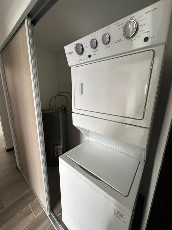 Alquiler de Apartamento en Segheria Zona 14 — Apartamento en Alquiler en Segheria, Zona 14, Guatemala, Ciudad — foto 9 de 17