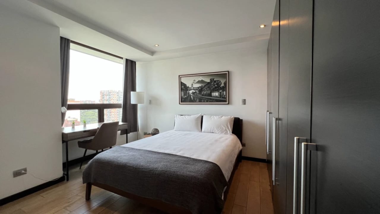 Apartamento en venta amueblado 2 Dormitorios | Urbana Zona 10 — Apartamento en Venta en Urbana, Zona 10, Guatemala, Ciudad — foto 9 de 15