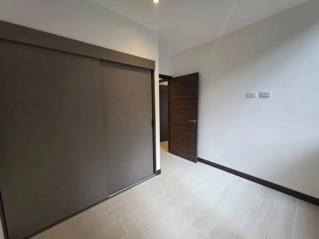 Apartamento en Vista Hermosa III, Zona 15 — Apartamento en Venta en Zona 15, Guatemala, Ciudad — foto 3 de 4