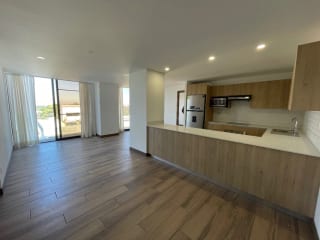 Apartamento Renta Zona 15 VH1., 94 MTS2, 3 DORMITORIOS.2 Parqueos $1,350 — Apartamento en Alquiler en Vista Hermosa I, Zona 15, Guatemala, Ciudad — miniatura 1 de 6