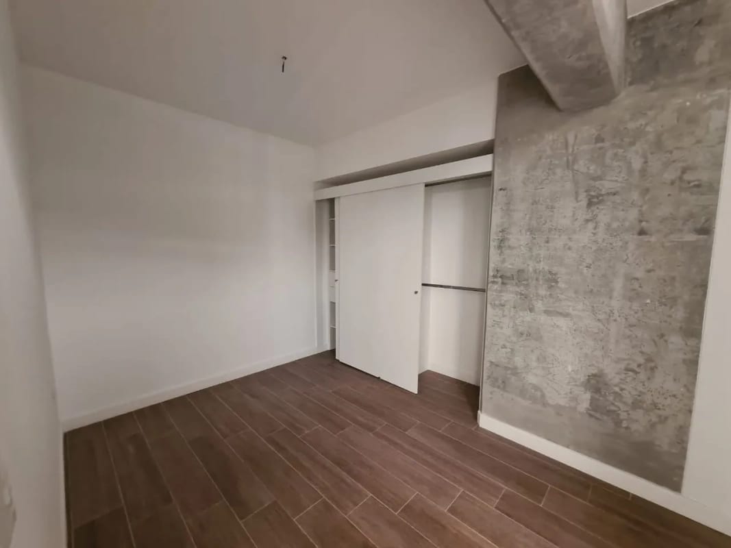 Venta Apartamento en Edificio Granat, Zona 4 — Apartamento en Venta en Granat, Zona 4, Guatemala, Ciudad — foto 17 de 17