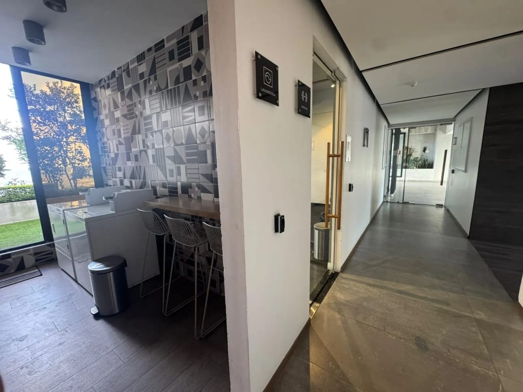 Venta Apartamento en Edificio Granat, Zona 4 — Apartamento en Venta en Granat, Zona 4, Guatemala, Ciudad — foto 2 de 17