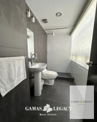 Oficina en venta - Zona 10 — Oficina en Venta en Zona 10, Guatemala, Ciudad — miniatura 2 de 16