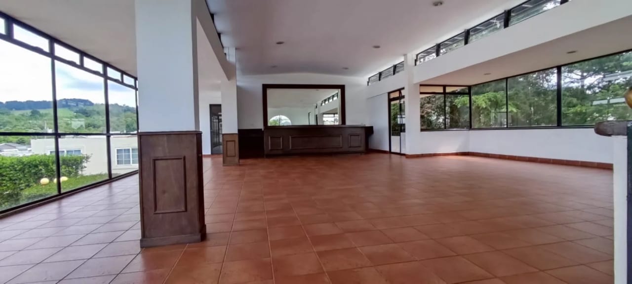 Casa en Venta Jardines de Arrazola KM 19.5 Fraijanes — Casa en Venta en Jardines de Arrazola, Carretera a El Salvador, Guatemala, Ciudad — foto 7 de 10