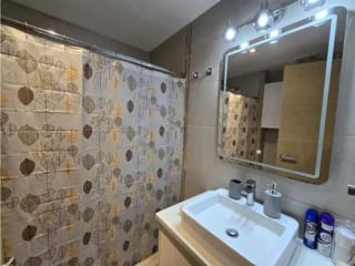 Apartamento Amueblado Zona 10 — Apartamento en Alquiler en Zona 10, Guatemala, Ciudad — miniatura 2 de 9