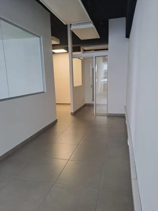 Se renta oficina en zona 10 de 67.80 — Oficina en Alquiler en Zona 10, Guatemala, Ciudad — miniatura 6 de 7