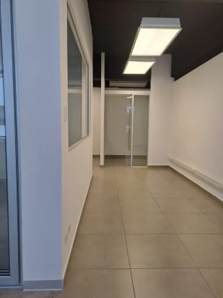 Se renta oficina en zona 10 de 67.80 — Oficina en Alquiler en Zona 10, Guatemala, Ciudad — miniatura 3 de 7