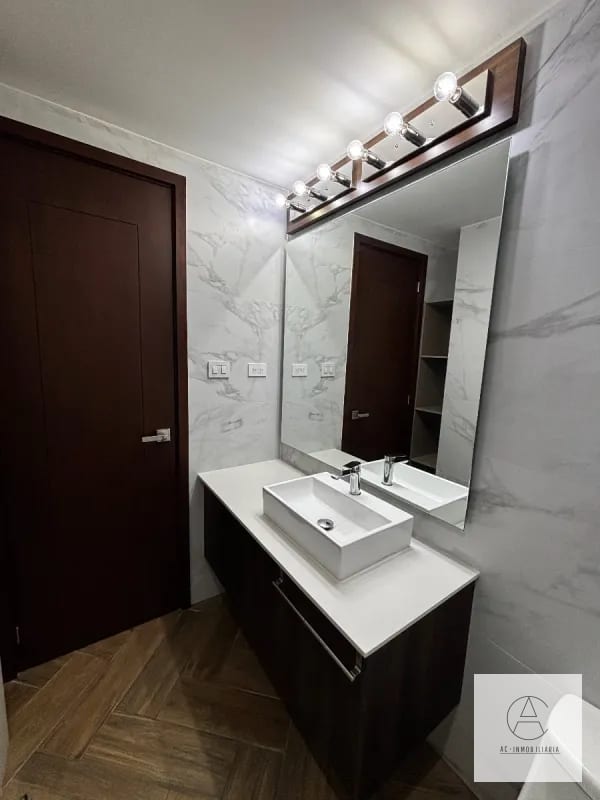 Venta de Apto. Naori, zona 10 — Apartamento en Venta en Naori, Zona 10, Guatemala, Ciudad — foto 12 de 17