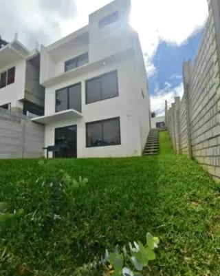 Casa en Venta en San José Pinula, Lo de Valdez — Casa en Venta en lo de Valdez, Carretera a El Salvador, Guatemala, Ciudad — miniatura 3 de 10