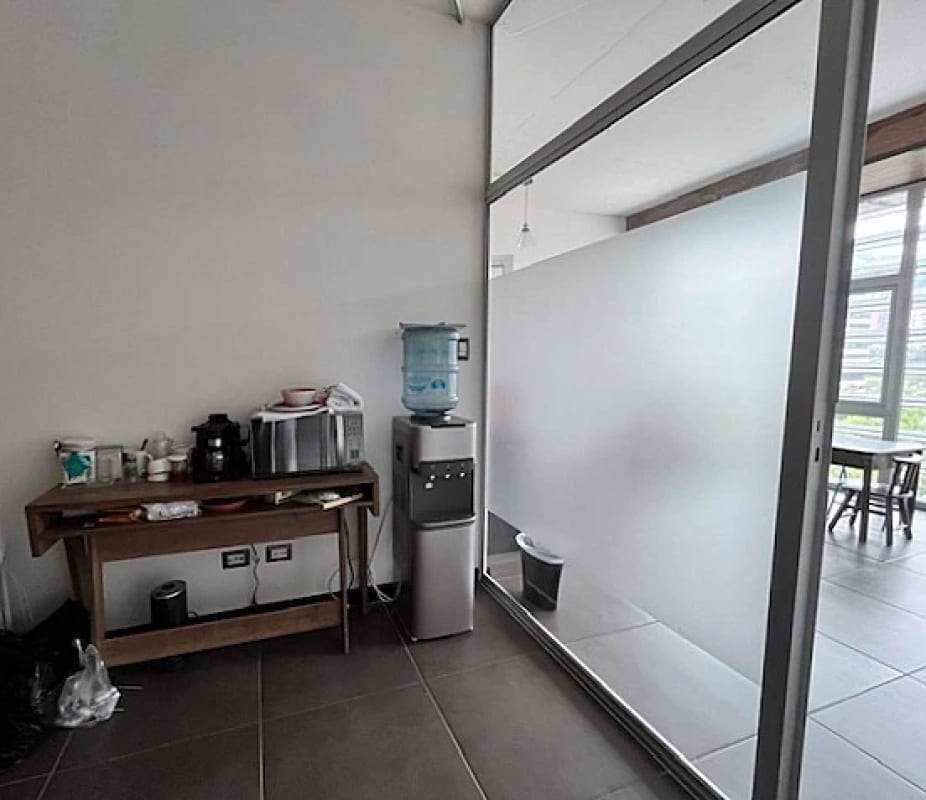 Zona 15 Vendo oficina con excelente Ubicacion — Oficina en Venta en Zona 15, Guatemala, Ciudad — foto 2 de 4