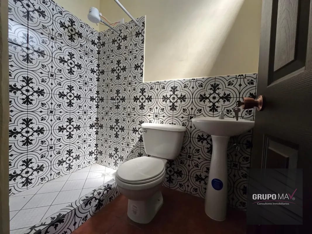 Apartamento Mixco Zona 4 Montserrat II — Apartamento en Alquiler en Montserrat II, Zona 4 Mixco, Guatemala, Ciudad — foto 4 de 9