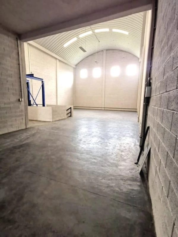 Ofibodega en Venta Sector Industrial Proyecto en Desarrollo Mixco — Bodega / Ofibodega en Venta en Zona 4 Mixco, Guatemala, Ciudad — foto 7 de 9