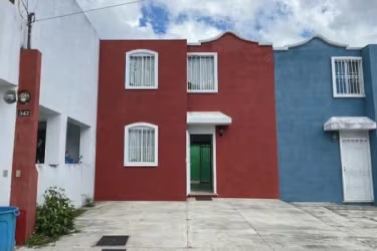 Vendo Hermosa Casa en Colinas de Monte Maria Sur — Casa en Venta en Villa Nueva, Guatemala, Ciudad — foto 1 de 10