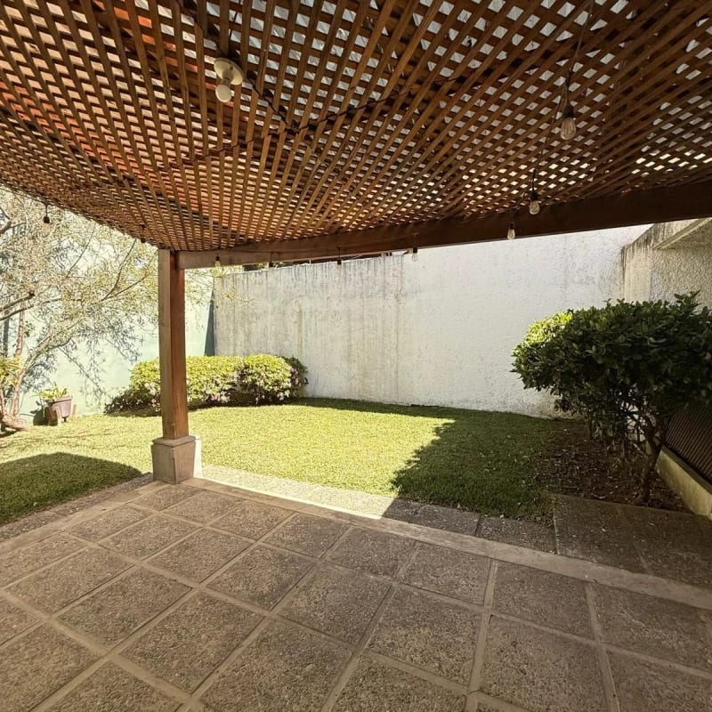 Casa amplia en venta - Entrada de San José Pinula (Km 16.5) — Casa en Venta en Carretera a El Salvador, Guatemala, Ciudad — foto 1 de 9