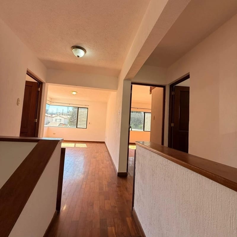 Casa amplia en venta - Entrada de San José Pinula (Km 16.5) — Casa en Venta en Carretera a El Salvador, Guatemala, Ciudad — foto 7 de 9