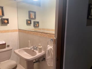 Linda Casa en Jardines de la Asuncion Sur Zona 5 — Casa en Venta en Jardines de La Asunción, Zona 5, Guatemala, Ciudad — miniatura 14 de 16