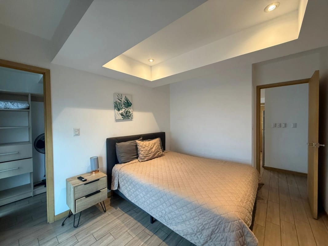 Apartamento Amueblado en Venta Zona 10 — Apartamento en Venta en Zona 10, Guatemala, Ciudad — foto 5 de 9