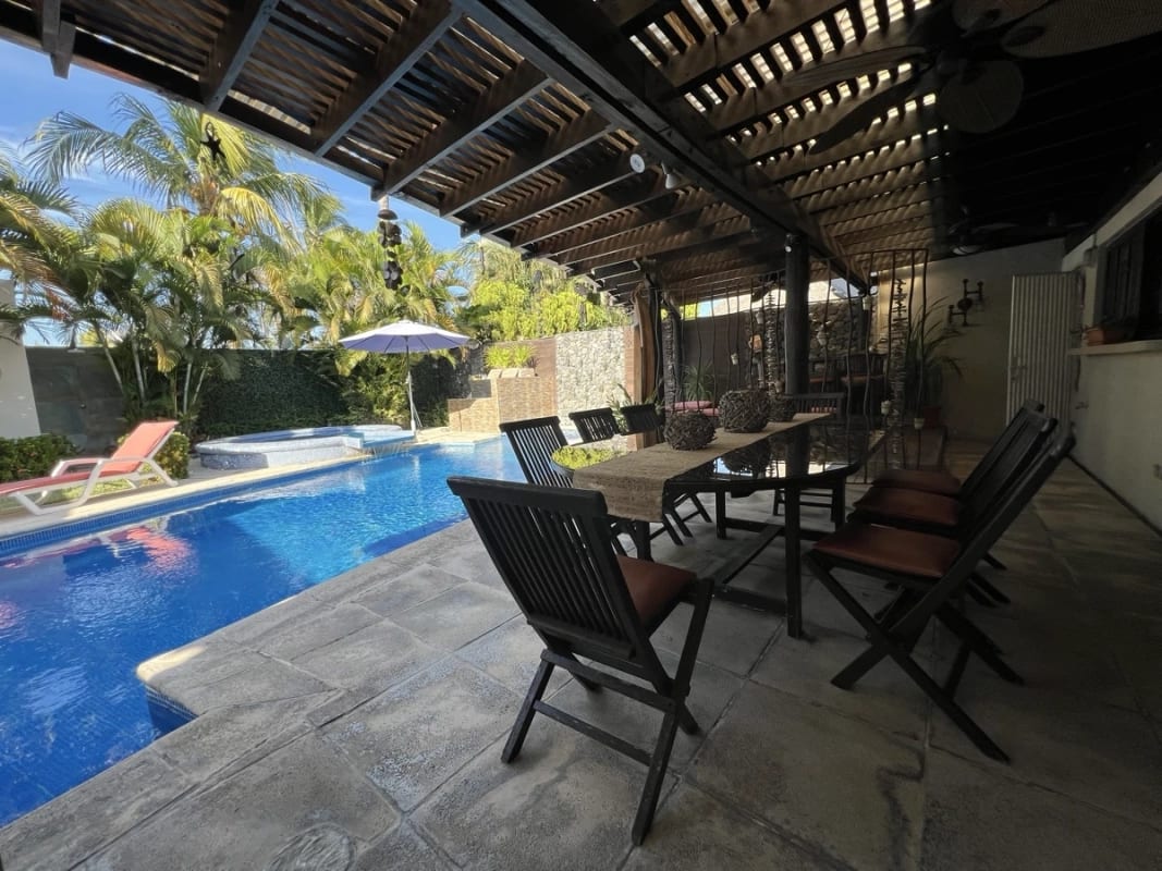 Venta casa de playa en Condominio Alta Mar | Carretera a Chulamar — Casa vacacional en Venta en Altamar I, Puerto San José, Escuintla — foto 1 de 12