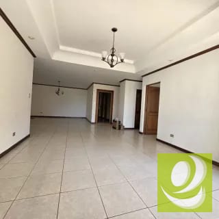 Apartamento en Renta o Venta en Castellar Zona 10 — Apartamento en Venta en Zona 10, Guatemala, Ciudad — miniatura 9 de 11