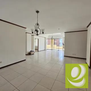 Apartamento en Renta o Venta en Castellar Zona 10 — Apartamento en Venta en Zona 10, Guatemala, Ciudad — miniatura 7 de 11
