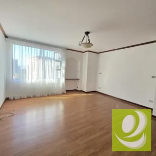 Apartamento en Renta o Venta en Castellar Zona 10 — Apartamento en Venta en Zona 10, Guatemala, Ciudad — miniatura 5 de 11