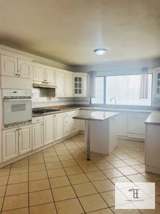 Vendo Amplia y Céntrica Casa Valles de Napa KM.16,5 Carretera a el Salvador — Casa en Venta en Valles de Napa, Carretera a El Salvador, Guatemala, Ciudad — miniatura 2 de 7