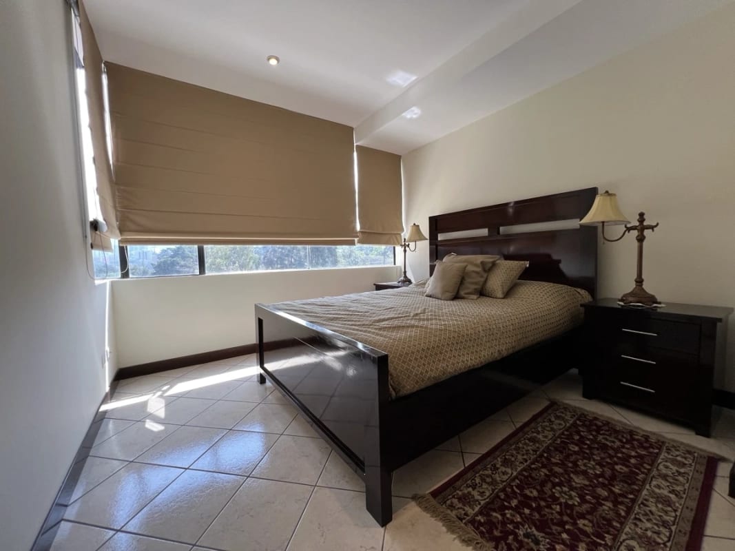 Renta amplio apartamento 3 Dormitorios | Milenia Zona 10 — Apartamento en Alquiler en Milenia, Zona 10, Guatemala, Ciudad — foto 6 de 17