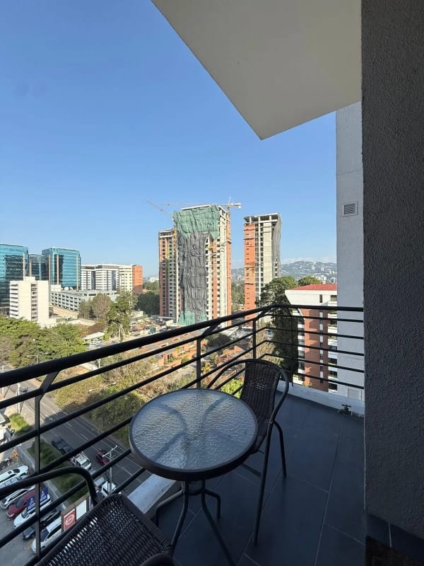 Vendo apartamento en zona 14 — Apartamento en Venta en Catania, Zona 14, Guatemala, Ciudad — foto 1 de 14