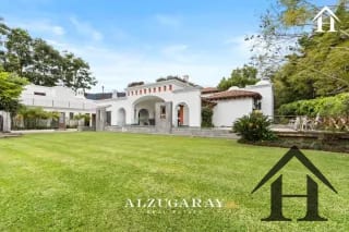 casa de lujo amueblada con piscina Cond Antigua Guatemala — Casa en Venta en Bosques de Antigua, Antigua, Sacatepéquez — miniatura 9 de 9