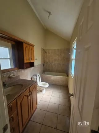Condado Naranjo, casa Navarra dentro de Alameda Norte Q2,800,000 — Casa en Venta en Condado Naranjo, Zona 4 Mixco, Guatemala, Ciudad — miniatura 4 de 14