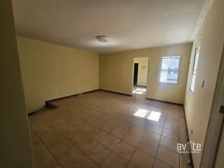 Condado Naranjo, casa Navarra dentro de Alameda Norte Q2,800,000 — Casa en Venta en Condado Naranjo, Zona 4 Mixco, Guatemala, Ciudad — miniatura 3 de 14