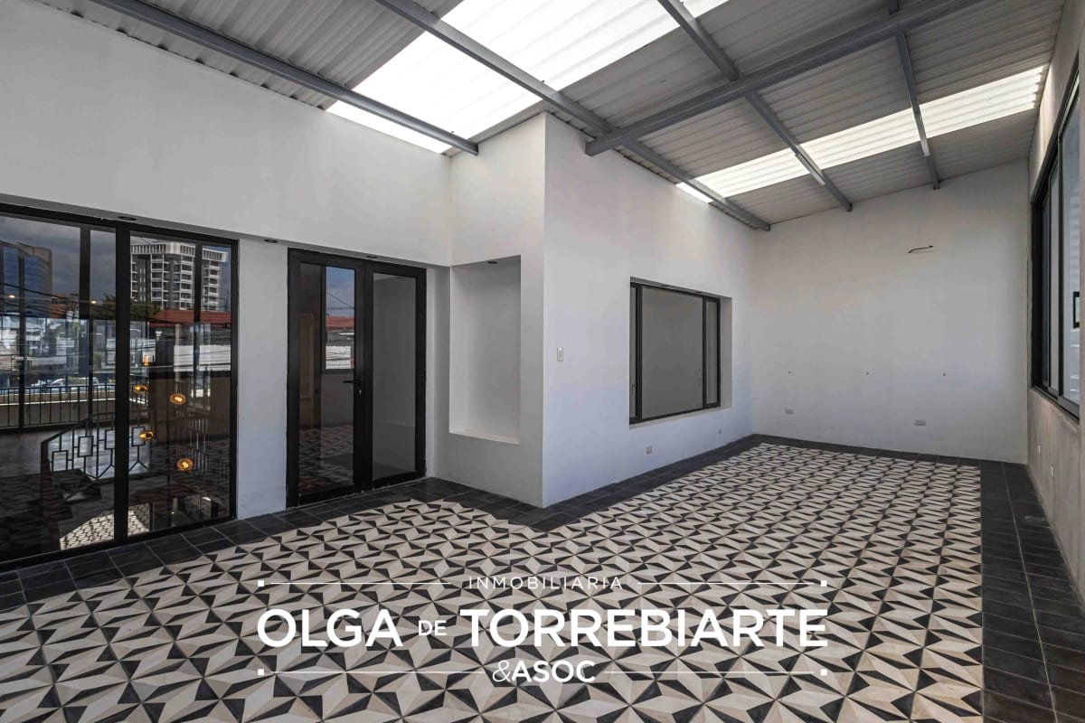 Casa remodelada para oficina en Zona 10 — Casa en Venta en Zona 10, Guatemala, Ciudad — foto 5 de 12