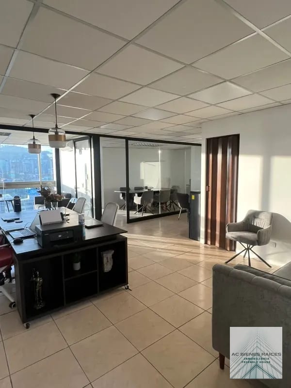 Venta oficina Torino con inquilino — Oficina en Venta en Zona 10, Guatemala, Ciudad — foto 1 de 7