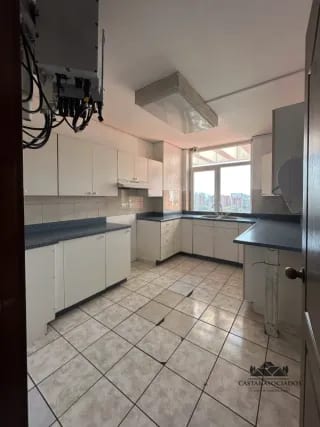 Oficinas en Renta en Zona 9 — Oficina en Alquiler en Zona 9, Guatemala, Ciudad — miniatura 12 de 16