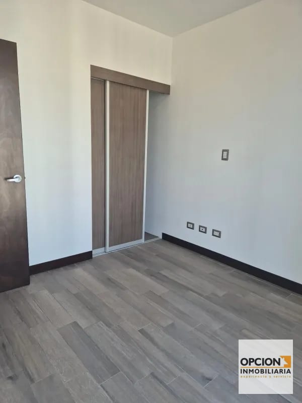 Vendo Apartamento San Isidro 2021 Torre 1 — Apartamento en Venta en San Isidro 20/21, Zona 16, Guatemala, Ciudad — foto 6 de 17