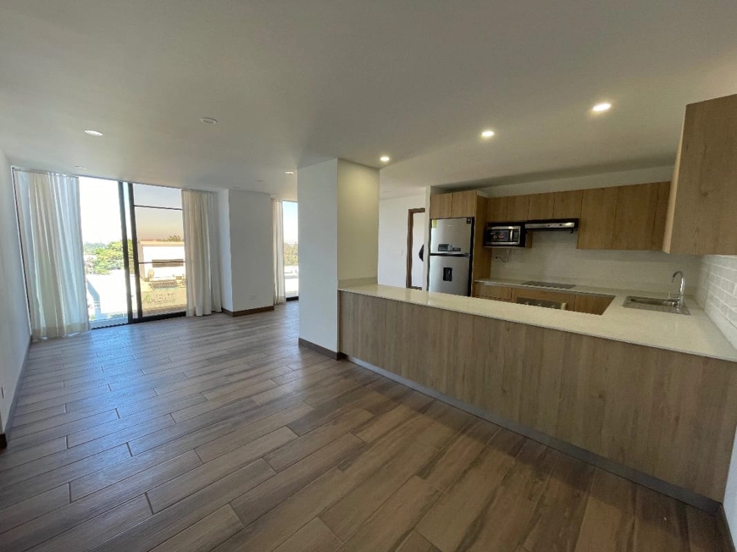Zona 15 VH1, Apartamento Renta , 94 Mts2, 3 Dormitorios 3 Parqueos $1,400 — Apartamento en Alquiler en Vista Hermosa I, Zona 15, Guatemala, Ciudad — foto 1 de 1