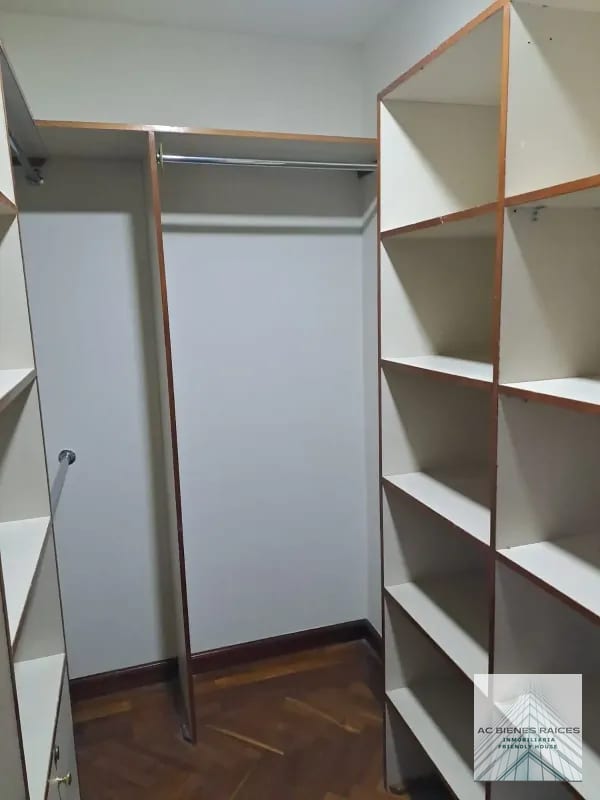 Lujoso apartamento en L Excellence zona 14 — Apartamento en Alquiler en L'Excellence, Zona 14, Guatemala, Ciudad — foto 4 de 16