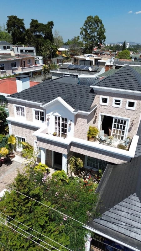 Casa en venta en residencial Jardines de San Isidro zona 16 — Casa en Venta en Jardines de San Isidro, Zona 16, Guatemala, Ciudad — foto 1 de 12