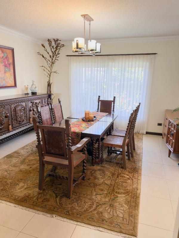 Casa en venta en residencial Jardines de San Isidro zona 16 — Casa en Venta en Jardines de San Isidro, Zona 16, Guatemala, Ciudad — foto 9 de 12