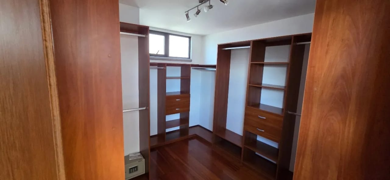 Apartamento AMUEBLADO Bellagio Zona 14 — Apartamento en Alquiler en Bellagio, Zona 14, Guatemala, Ciudad — foto 7 de 13