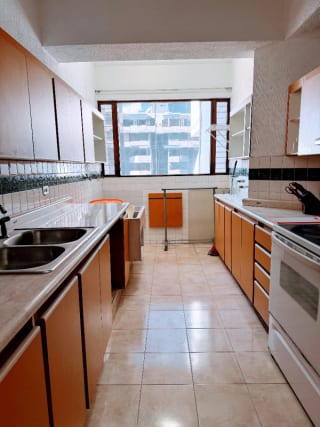 Apto en Renta $1,000/Venta $245,00 — Apartamento en Venta en Zona 10, Guatemala, Ciudad — miniatura 7 de 7