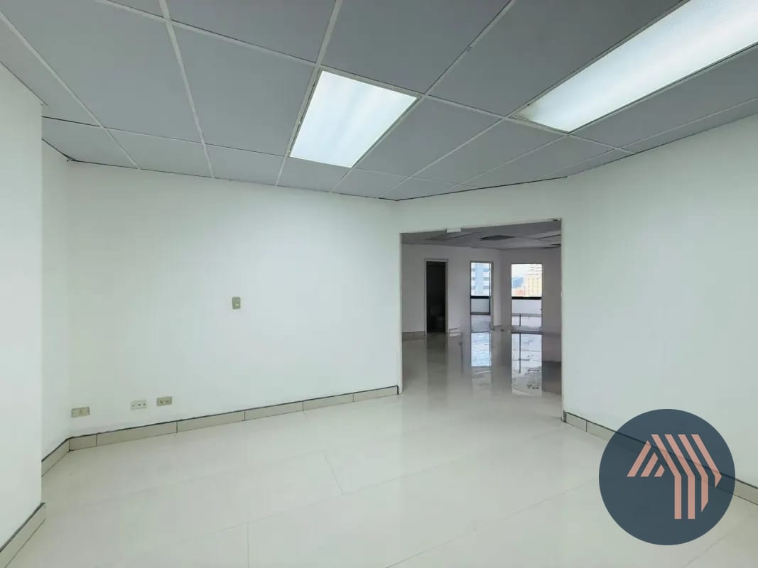 Alquiler de Oficina Tabicada 185MT2 - Murano Center, Zona 10 — Oficina en Alquiler en Murano Center, Zona 10, Guatemala, Ciudad — foto 1 de 11